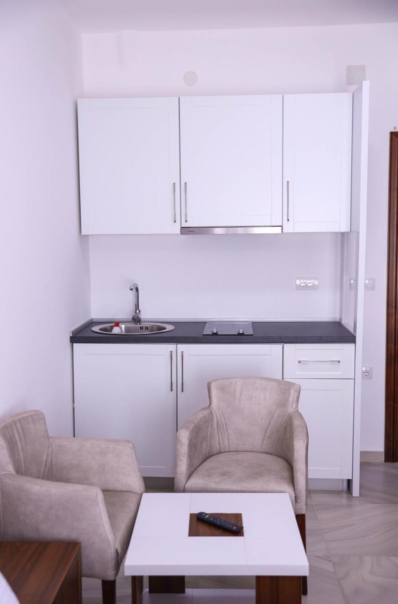 Apartment Hamptons Village Ada Bojana